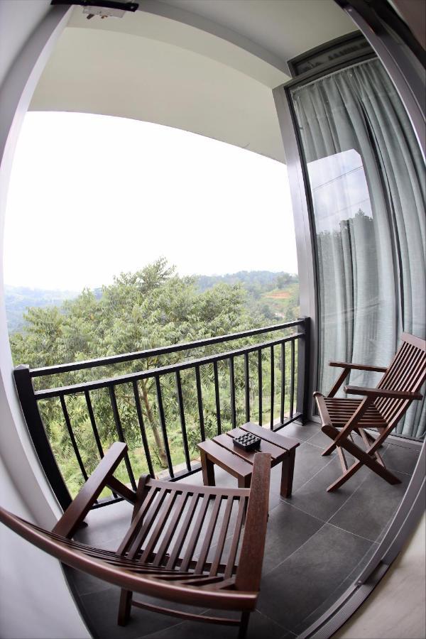 Riverbank Resort Gampola Exterior photo